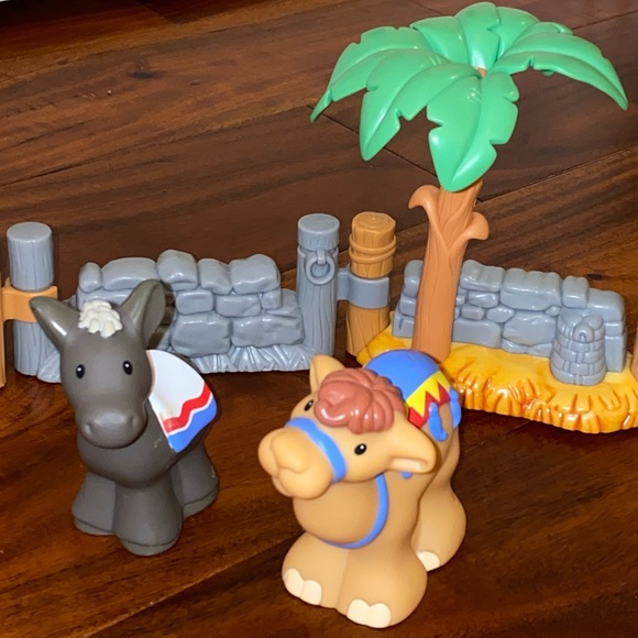 EUC Fisher-Price Little People Lil’ Drummer Boy 11 Piece Musical Nativity Set - Picture 6 of 13